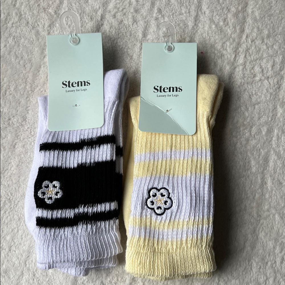 (2) Stems Luxury For Legs Varsity Floral Crew Socks